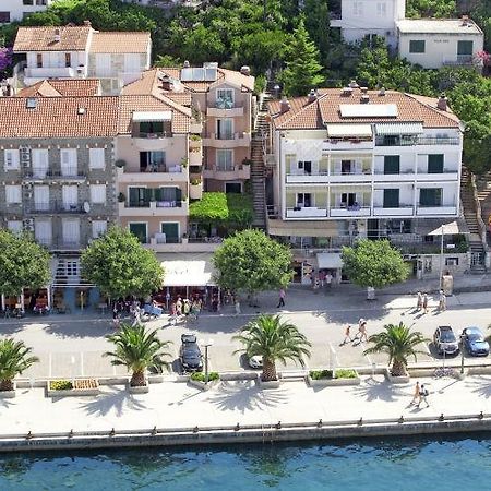 Apartman Tatjana Appartamento Podgora Esterno foto