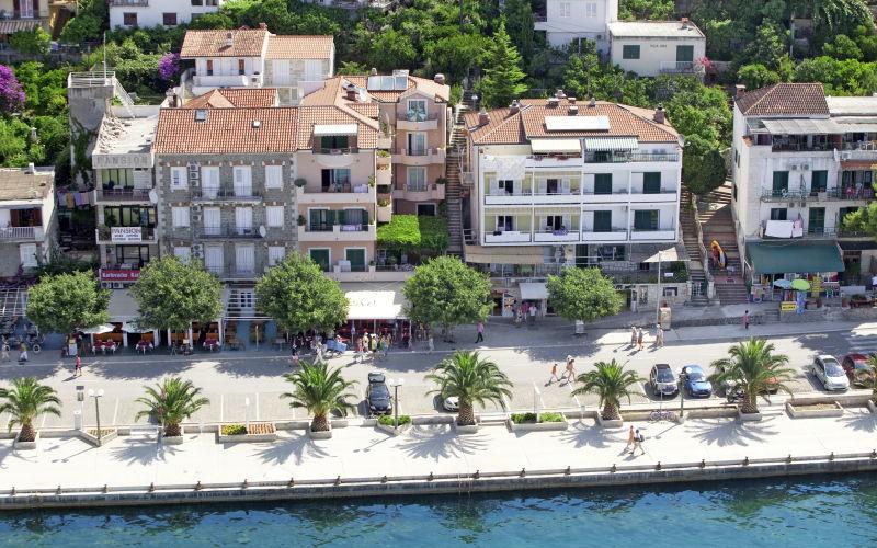 Apartman Tatjana Appartamento Podgora Esterno foto
